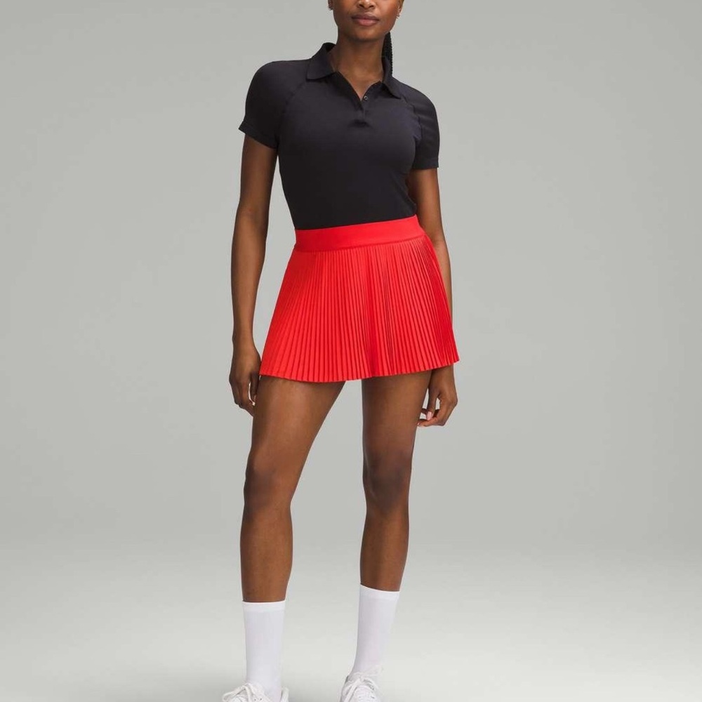 Like New Lululemon Pleat To Street Mid Rise Skort Sz 10
